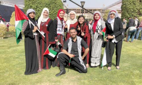 «الفالوجا» تحتفل بيوم الأرض الفلسطينى على «علبة ألوان»