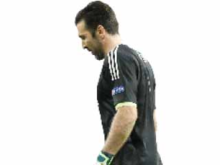 الإعلام الإيطالى بعد صعود الريال:  سرقونا!!