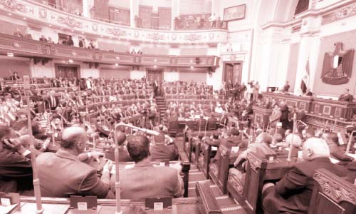 الحكومة تعرض أجندتها تحت قبة البرلمان