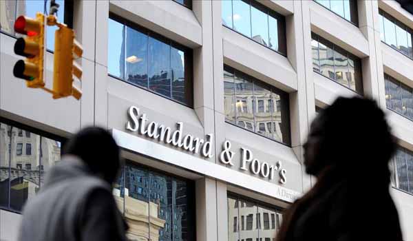 3 مكاسب تجنيها مصر بعد رفع التصنيف الائتمانى لـ«B»