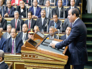 الرئيس يوثق عقده مع المصريين أمام البرلمان