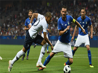 رعب الديوك.. فرنسا تتلاعب بالطليان.. وجريزمان يكسر النحس