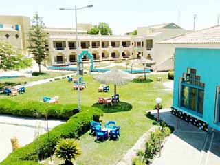 «باريس الصغرى».. قبلة الزائرين وسياحة اليوم الواحد