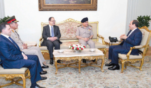 دولة المؤسسات: مراسم «تسليم وتسلم» راية أمن وأمان البلاد