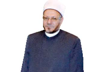 أزهرى يستعين بآراء «إمام الإرهاب» والمفتى: «مصيبة كبرى»