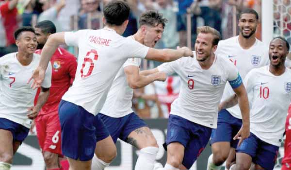 الأسود الإنجليزية فى مهمة صعبة أمام كولومبيا