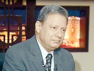 كرم جبر رئيس الهيئة الوطنية للصحافة لبرنامج «على مسئوليتى»: «الصحافة والإعلام» أعطى الفرصة للشباب والأجيال الجديدة فى شغل المناصب والترقى والتعيين