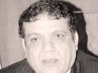 «العاملون بالمالية والضرائب» يحذرون من ترديد الشائعات حول فرض ضرائب جديدة