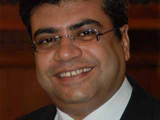 القس رفعت فكرى رئيس سنودس النيل الإنجيلى: مجلس كنائس مصر «حبر على ورق»