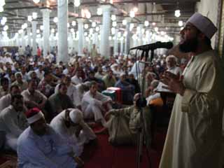 الأزهر والأوقاف يرفضان دعوات التجديد من غير المتخصصين