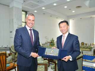 عادل يستقبل رئيس تحالف ستار العالمى