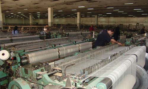 وزير قطاع الأعمال: إرادة حقيقية للنهوض بصناعة الغزل والنسيج