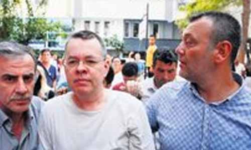 تركيا على حافة الهاوية