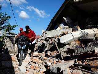 إصابة أكثر من 385 شخصا فى زلزال إندونيسيا