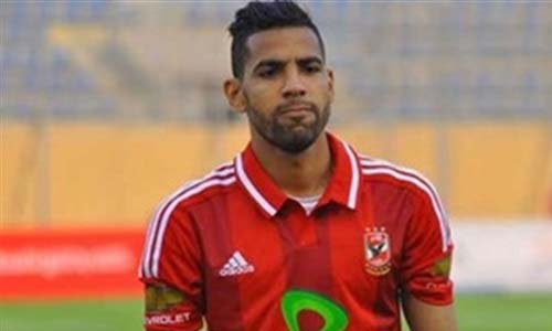مؤمن زكريا يبدأ مسلسل التمرد