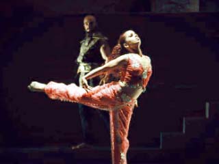 «حسن الصباح» راقصــاً على أسوار «قلعة آلموت»