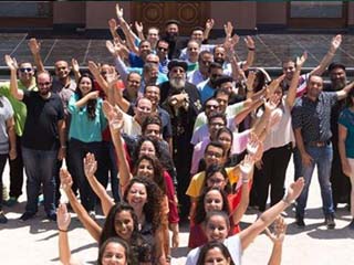 الكنائس تحتضن شباب أقباط المهجر