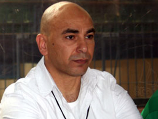 «العميد» يسعى لتخطى الهلال السودانى