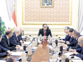 فرص كبيرة لاكتشاف البترول والغاز بسيناء وخليج السويس والصحراء الغربية