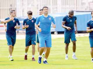 الزمالك يفاوض المحمدى.. وغموض موقف مدبولى.. وقفشة يرفض الإغراءات