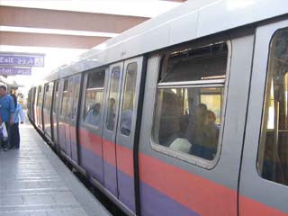 وزير النقل: الإبقاء على أسعار اشتراكات الطلاب دون تغيير