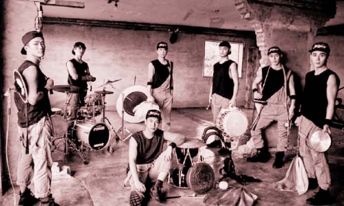 فرقة «ميونج» تقدم الموسيقى الكورية بالقاهرة والإسكندرية