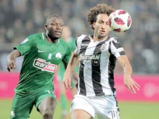 عثمان كوليبالى نجم مالى وباناثانيكوس اليونانى لـ«روزاليوسف»: كان صعباً جدًاً على «صلاح» الفوز بجائزة الأفضل