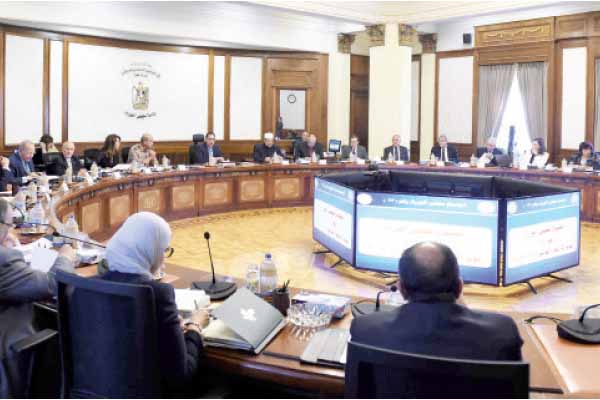الحكومة تبدأ تنفيذ توصيات منتدى شباب العالم