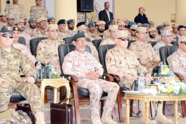 قوات «درع العرب 1» تنفذ مناورة الرماية بالذخيرة الحية