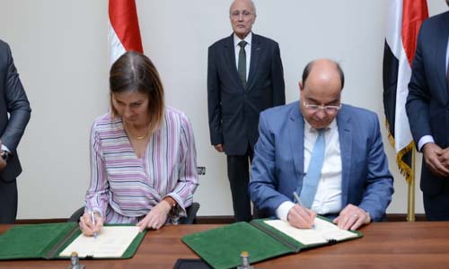 «العصار» يعقد 7 لقاءات لزيادة التعاون مع الدول المنتجة للسلاح