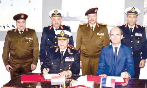 القوات المسلحة توقع عقود تسليح مع شركات عالميةالقوات المسلحة توقع عقود تسليح مع شركات عالمية