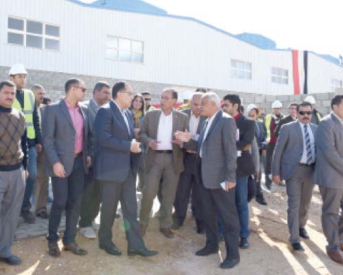 384 ورشة صناعية بإجمالى 454 ألف م2 مقسمة على 3 مجمعات صناعية