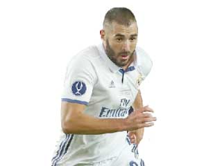 «بنزيمة» ينصح إيسكو بالانتقال لباريس