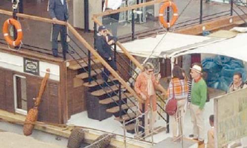 ملك بلجيكا وزوجته فى صحبة ملوك الفراعنة بالأقصر