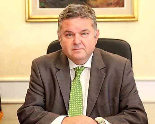 الدولة تكسر احتكار 25 عامًا من سيطرة الأجانب على سوق الدواء