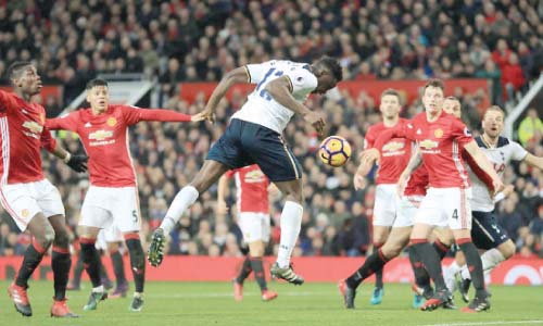 أمجاد اليونايتد تعود مع «تلميذ فيرجسون»