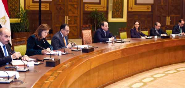 الرئيس لـ«مستثمرى العالم»: المشروعات التنموية فى مصر انتقلت من مرحلة التخطيط إلى التنفيذ