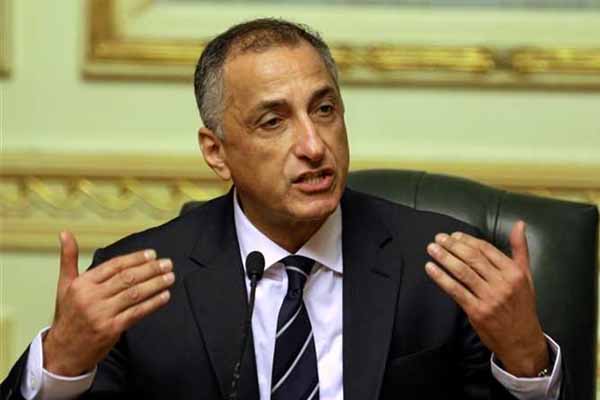 «اطمئنوا».. الجنيه لن يتراجع.. وتصريحات «عامر» إيجابية