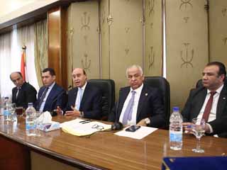 مميش: نرفض الاحتكار ونسعى لجذب استثمارات أمريكية وفرنسية