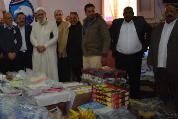 بالقوافل الغذائية والطبية والتوعوية.. «مستقبل وطن» فى قلب الشوارع والنجوع