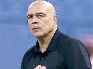 «جروس» يرفض إغراءات الخليج