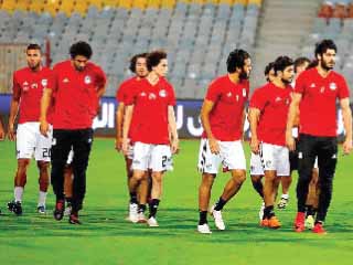 غياب صلاح وعودة كوكا والحارس القادم أبرز ظواهر المنتخب فى مارس