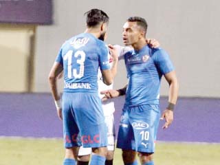 هل يتربص «مخرجو التليفزيون» بالزمالك؟