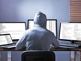 «اتصالات» القانون المصرى الأفضل عربياً فى حماية حقوق مستخدمى تقنية المعلومات