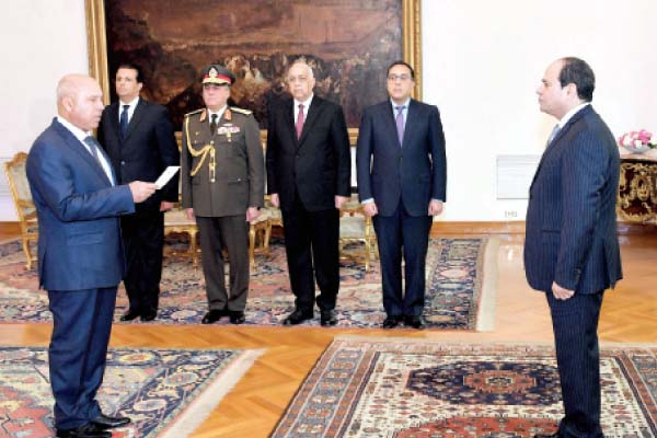 .. ويشهد أداء اليمين للفريق كامل الوزير وزيراً للنقل