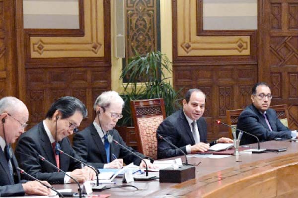 السيسى: الإصلاح الاقتصادى مسار وطنى ملزم لبناء الدولة