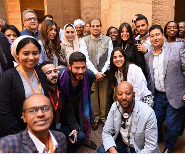 الشبــاب حلقة الوصل بين مصـر وإفريقيـا