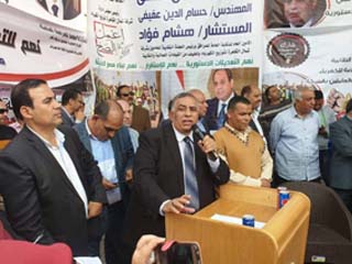 نظمى: إنشاء غرف باللجان النقابية لمتابعة سير عملية الاستفتاء