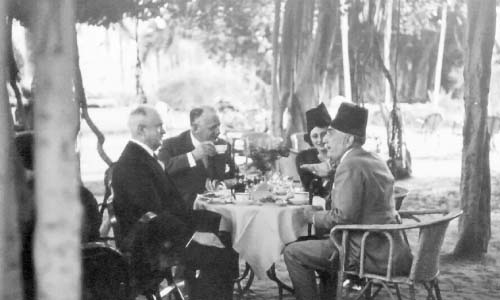 مدير قصر المنيل يكشف سر تسابق صفوة المجتمع على حفلات الأمير