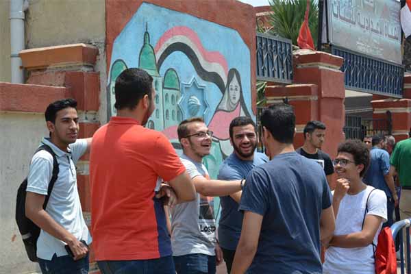 «الاستاتيكا» و«التفاضل والتكامل» يرسمان البسمة على وجوه طلاب الثانوية العامة والأزهرية